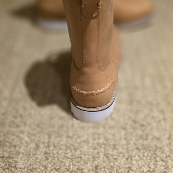 Lacoste Women's Tan Leather Boots Size 8.5 - Picture 7 of 10